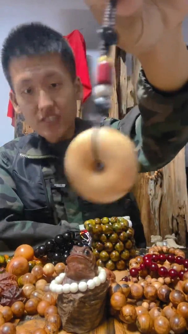 松木（琥珀木）手串/手链闪购平安扣