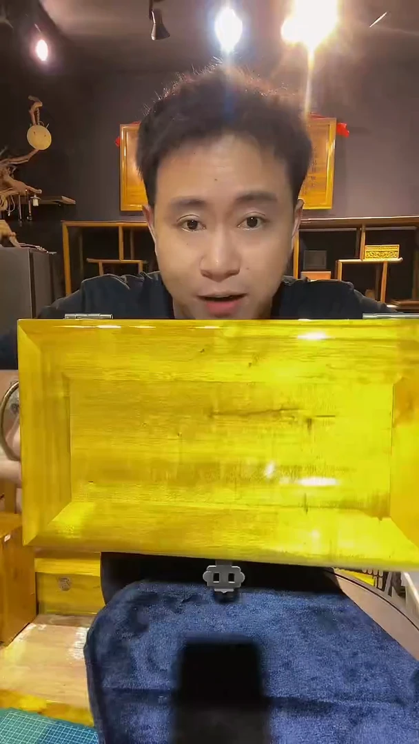 木32*18*18金丝楠木制品箱子带隔层