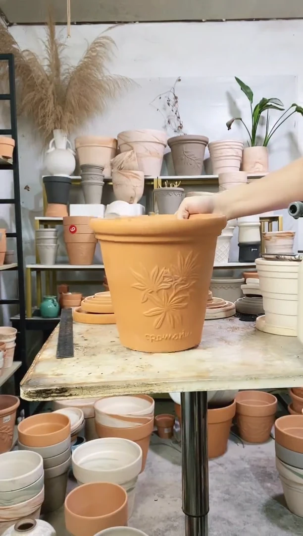 瑕疵无售后25*23红陶浮雕 1盆无托