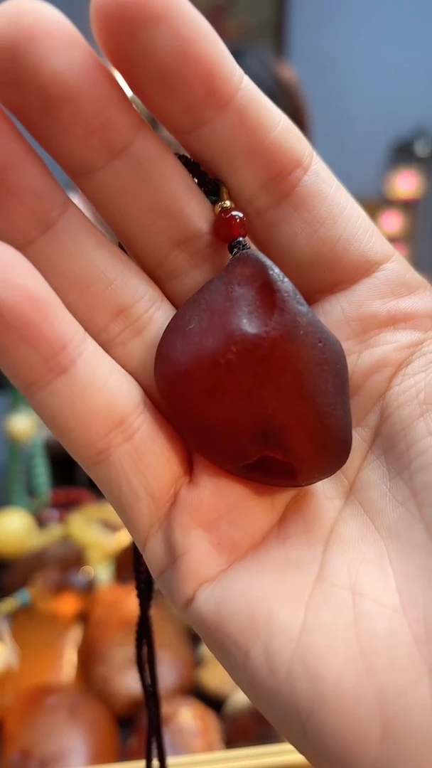 琥珀颈饰未镶嵌吊坠