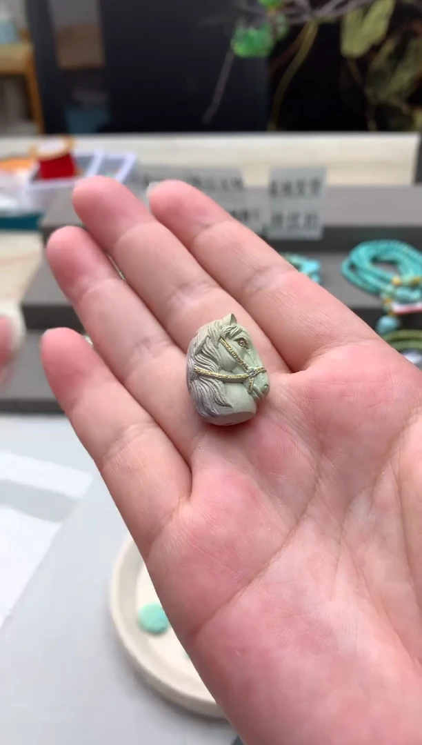 绿松石未镶嵌雕刻A73
