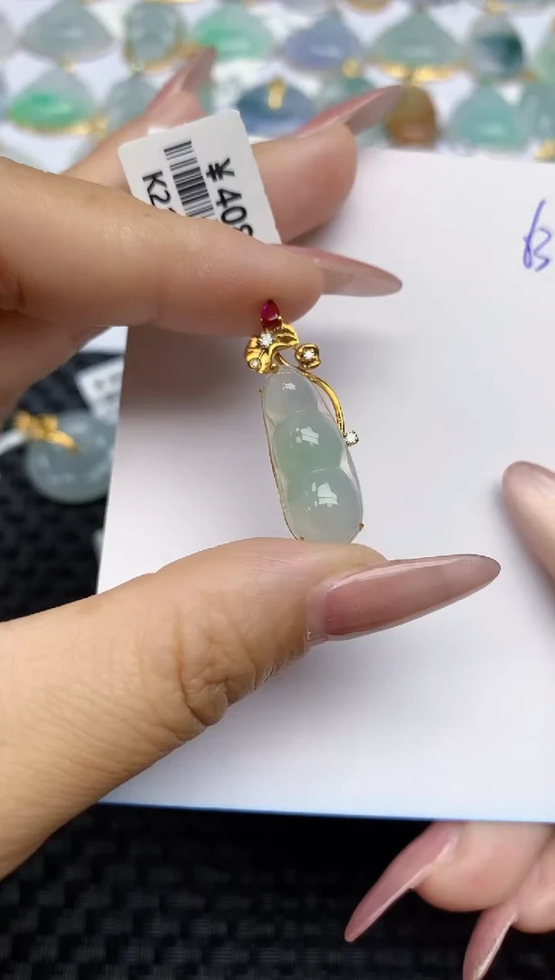 【闪购商品】翡翠颈饰18K金镶嵌天然A货翡翠 63