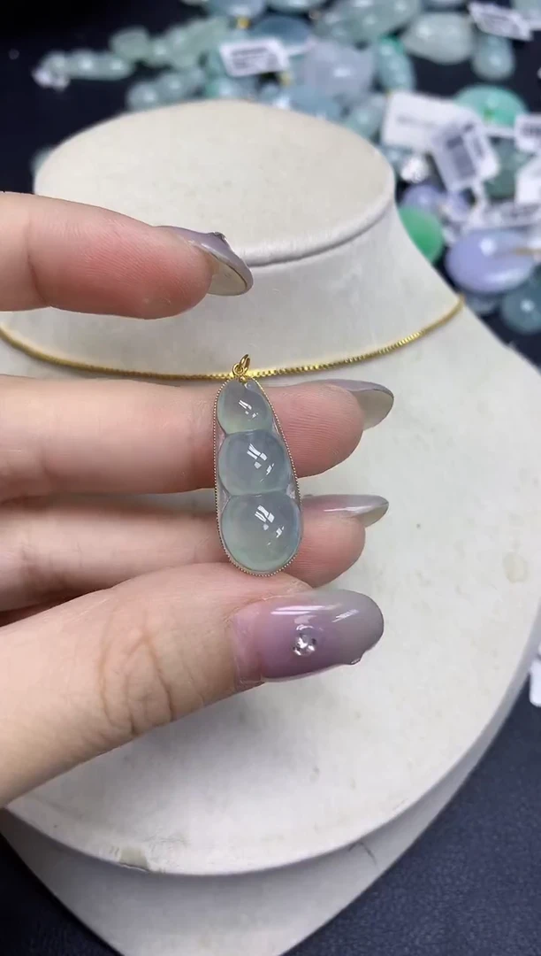 颈饰18K金镶嵌翡翠天然缅甸翡翠A货百元以上9元证书费自理