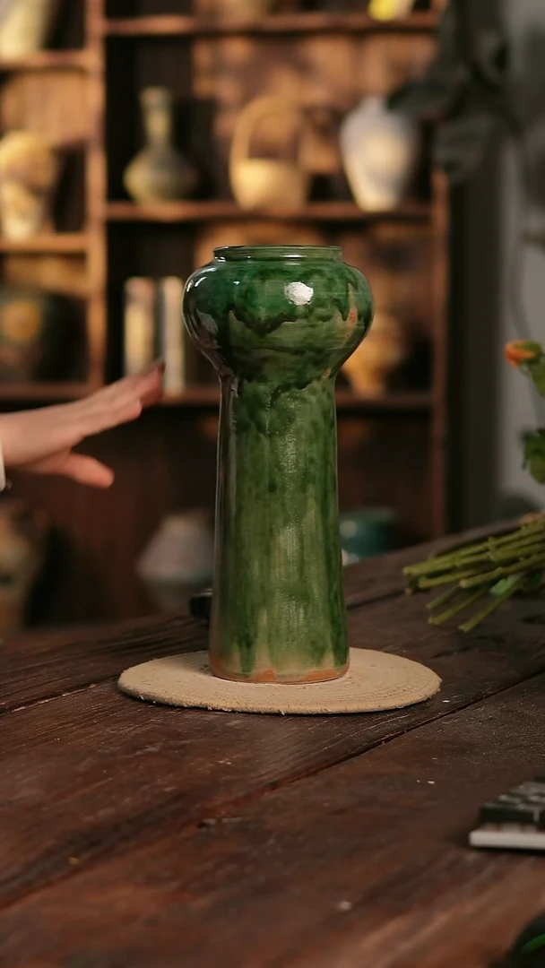 摆件 10-353 陶瓷花器高33口径9