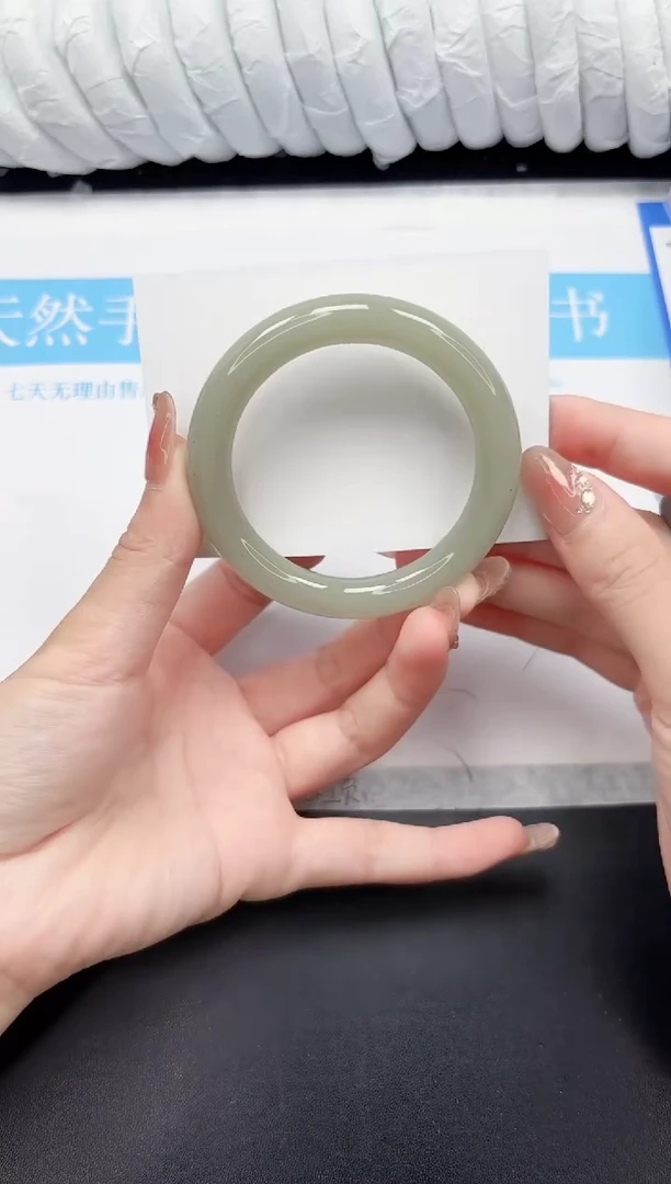 未镶嵌手镯石英质玉125-52.3DY