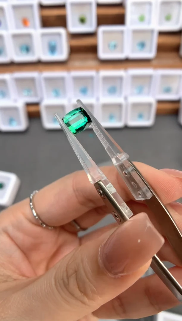 未镶嵌裸石定制碧玺2.19ct 10098