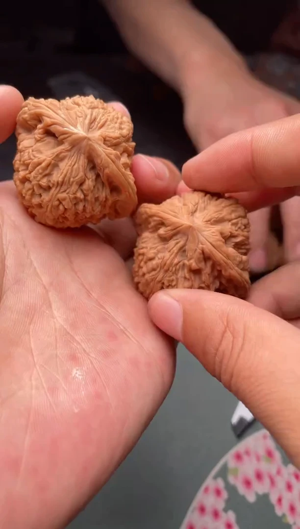 把件文玩核桃a173  南疆石 43尺