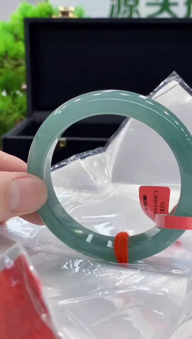 未镶嵌手镯翡翠翡翠手镯
