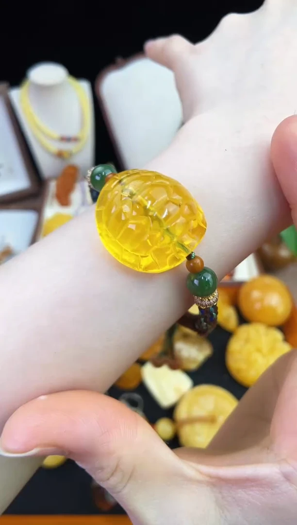 琥珀未镶嵌珠宝奇石柒月