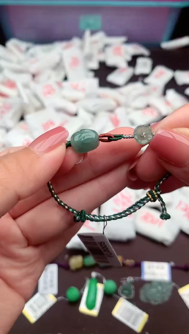 【闪购商品】翡翠手绳未镶嵌一18