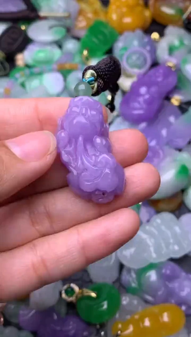 颈饰未镶嵌翡翠缅甸翡翠吊坠