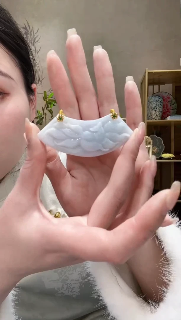【闪购商品】翡翠颈饰未镶嵌吊坠