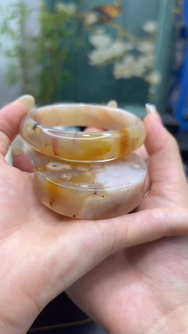 未镶嵌手镯石英质玉C100(61圈赠送镯心)