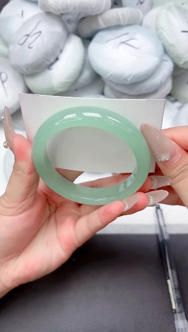 未镶嵌手镯石英质玉106-61.5