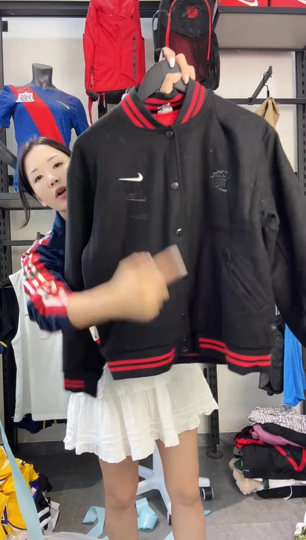 126   编码 瑕疵款直播间过款为准 尺码 170