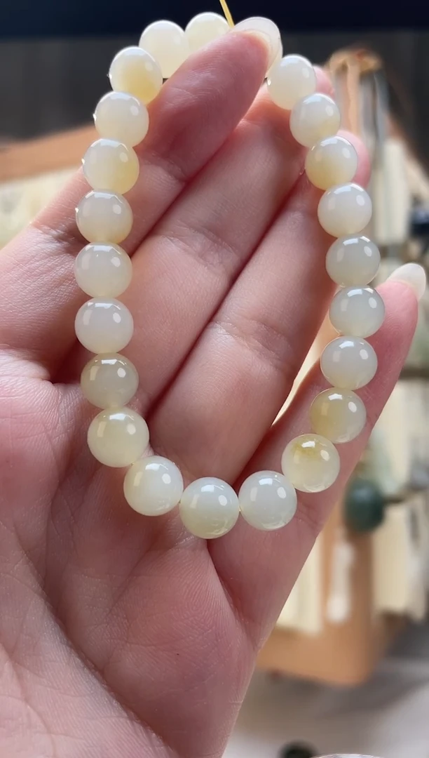 手串未镶嵌和田玉?***两且末料手串