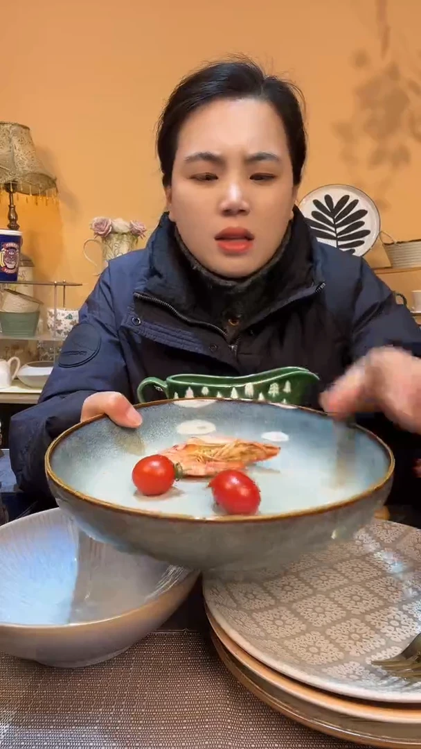 盘8.5英寸碗  微瑕介意勿拍