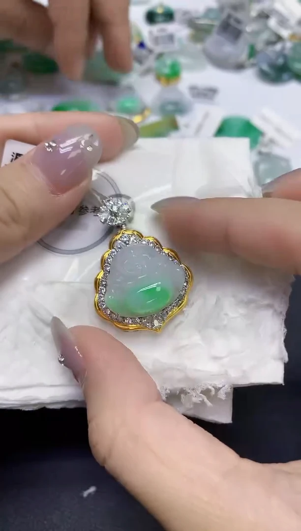 颈饰未镶嵌翡翠天然缅甸翡翠A货百元以上9元证书费自理