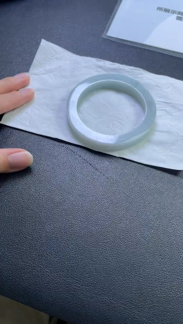 未镶嵌手镯定制翡翠沩**乖手镯