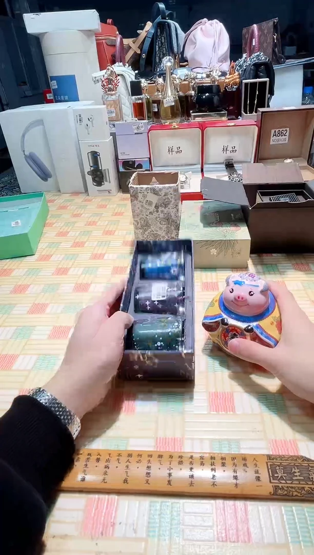 瓷片瓷器 库房到期 全部地板价@@1