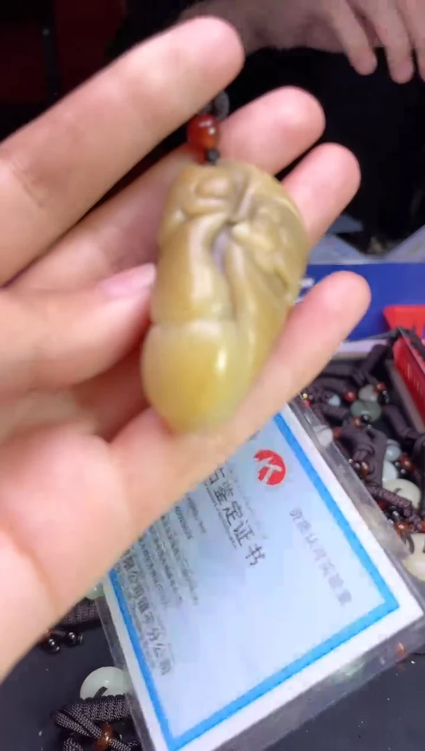 未镶嵌和田玉挂件1