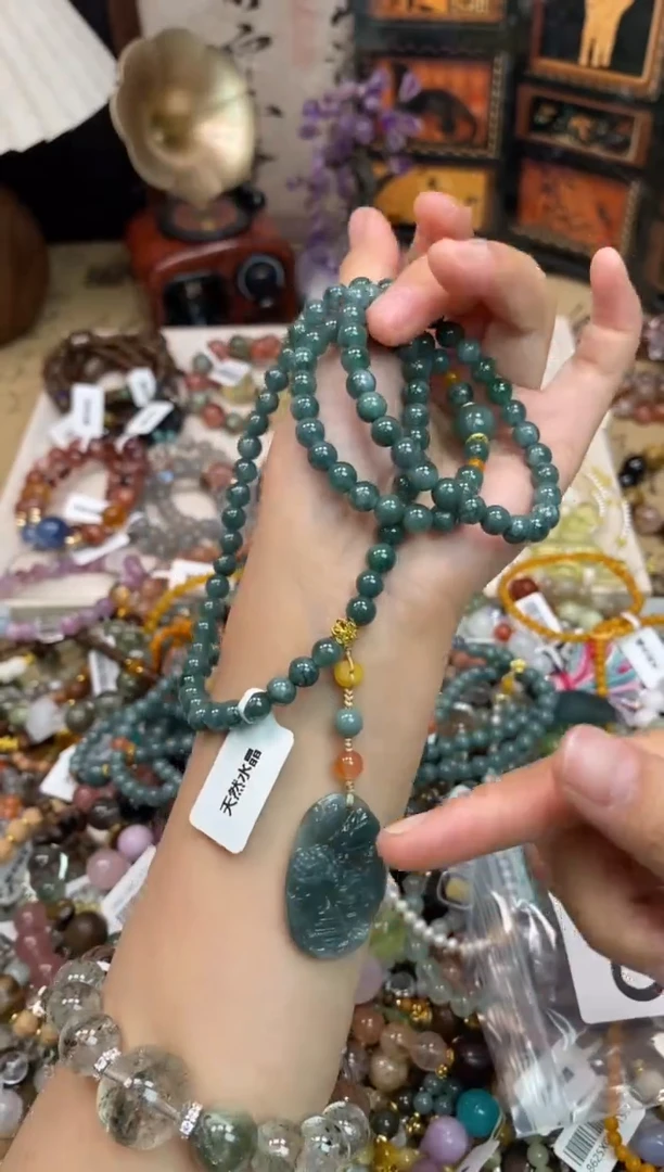 未镶嵌翡翠手饰442