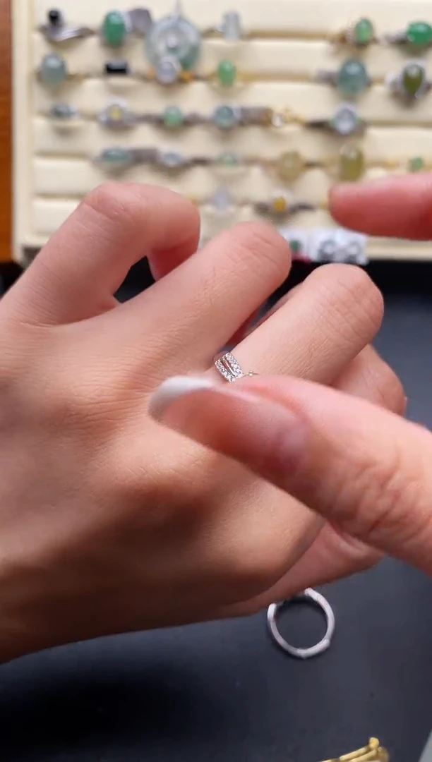 银S925镶嵌戒指翡翠6666666+5