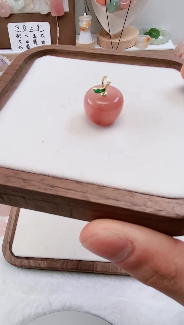 【闪购商品】石英质玉颈饰未镶嵌15