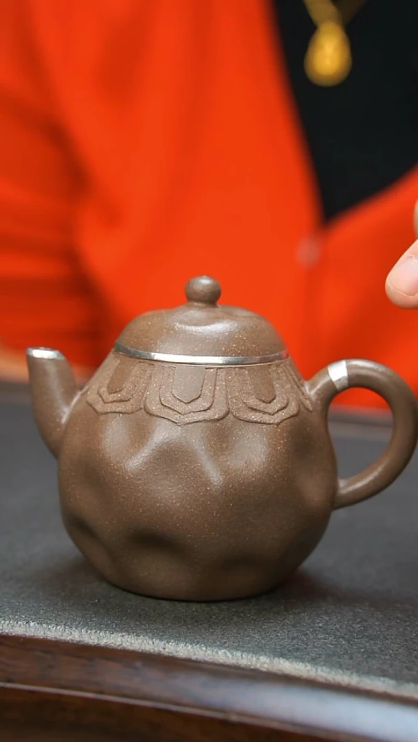 【闪购商品】紫砂茶壶包银手捏陶刻壶