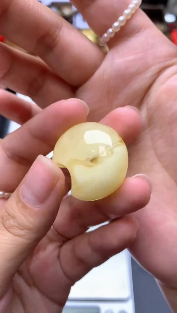 【闪购商品】琥珀珠宝奇石未镶嵌022琥珀蜜蜡花粉有纹小坑介意勿拍