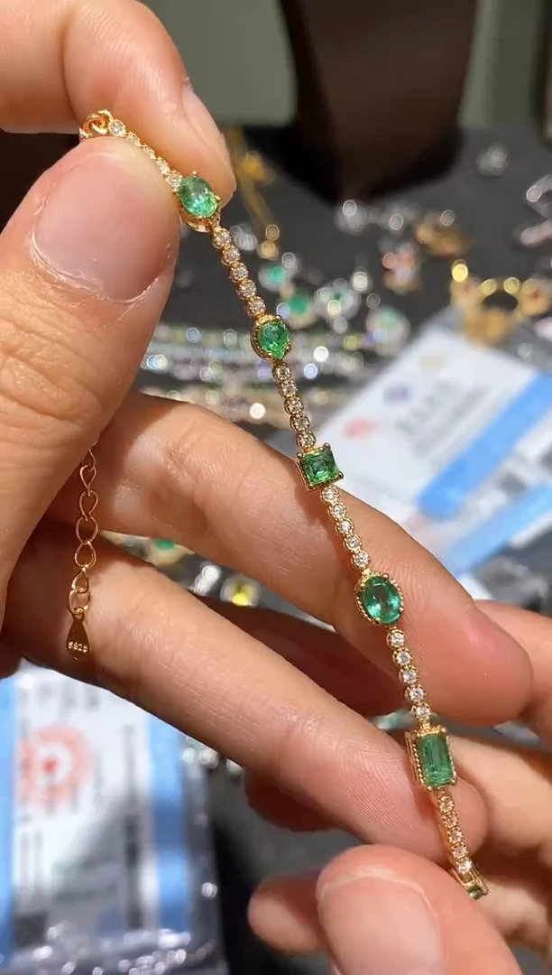 银S925镶嵌手链祖母绿手链