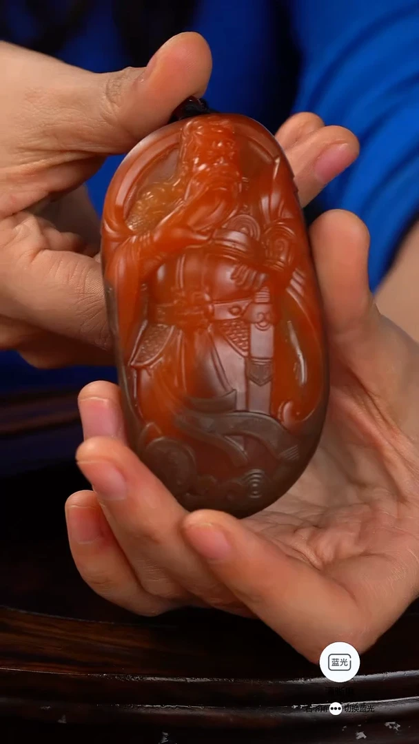 未镶嵌和田玉把件上**水忠义千秋