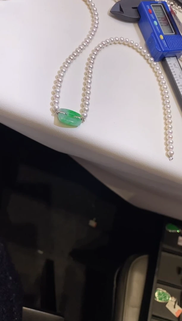 项链未镶嵌翡翠项饰