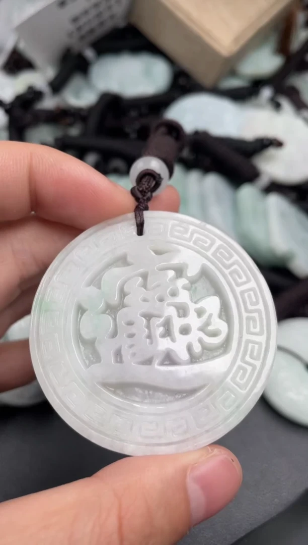 【闪购商品】翡翠吊坠(不含链)未镶嵌1