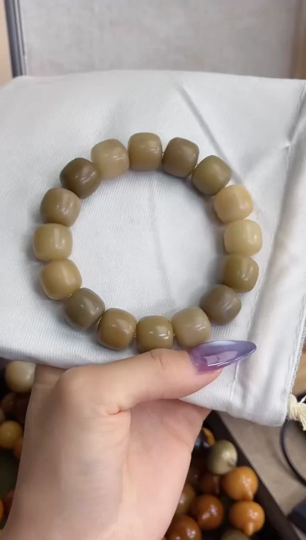 菩提根/象牙果手串绿咖 老咖料干磨桶珠14*15手串