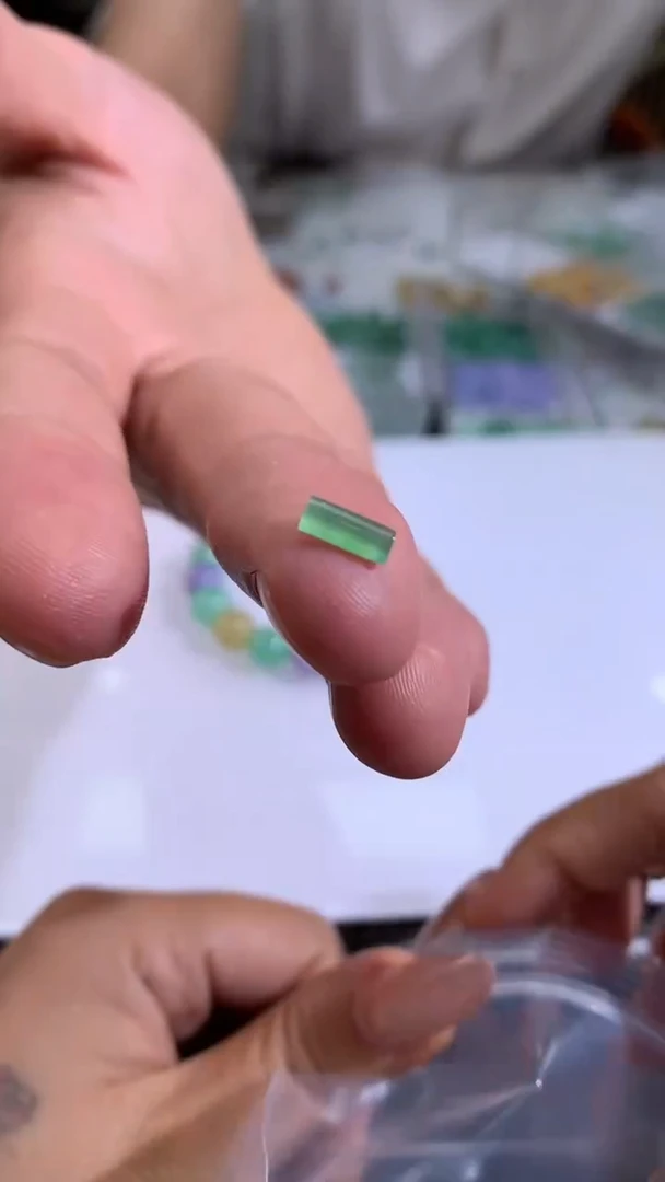 定制翡翠未镶嵌大****N翡翠