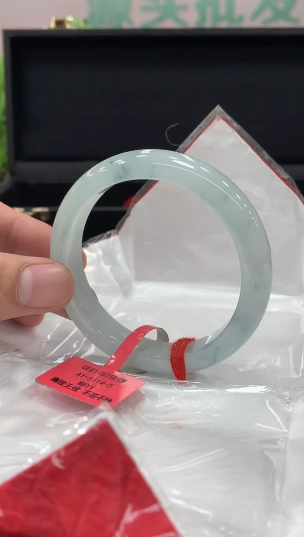 未镶嵌手镯翡翠翡翠手镯