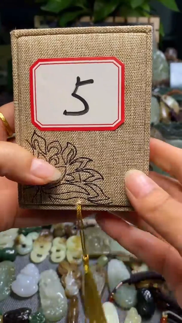 【闪购商品】和田玉颈饰未镶嵌