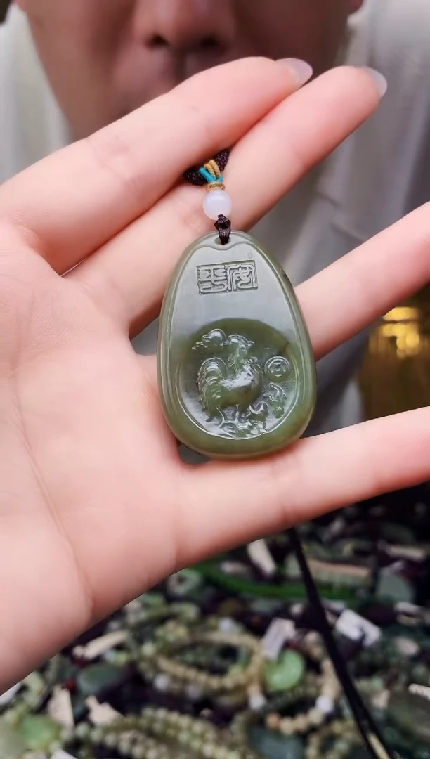 颈饰未镶嵌和田玉多样性发货，拍一发一