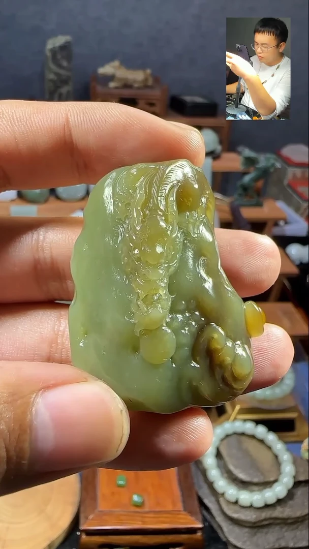 颈饰未镶嵌和田玉1