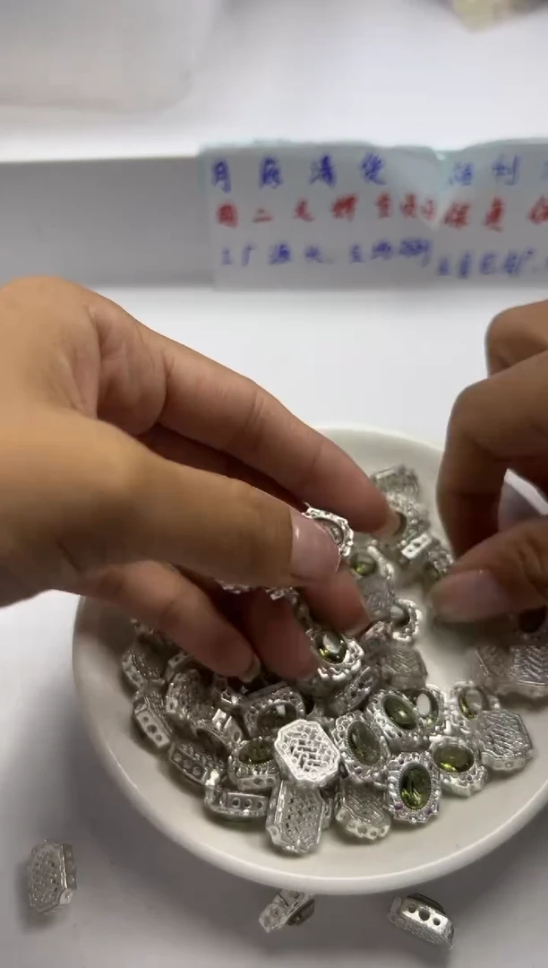 银S800镶嵌颈饰水晶x1031橄榄晶银方隔珠 2颗