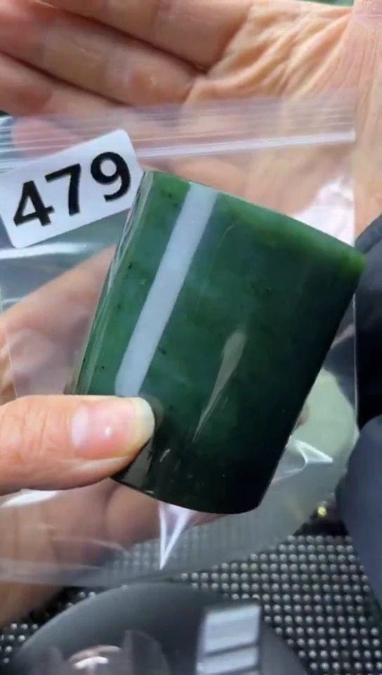 未镶嵌和田玉珠宝半成品镯芯