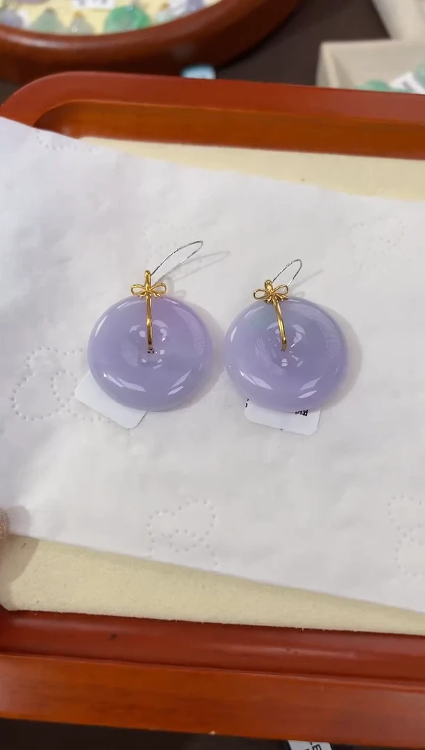 【闪购商品】翡翠颈饰18K金镶嵌天然缅甸a货翡翠(多样性发其一)