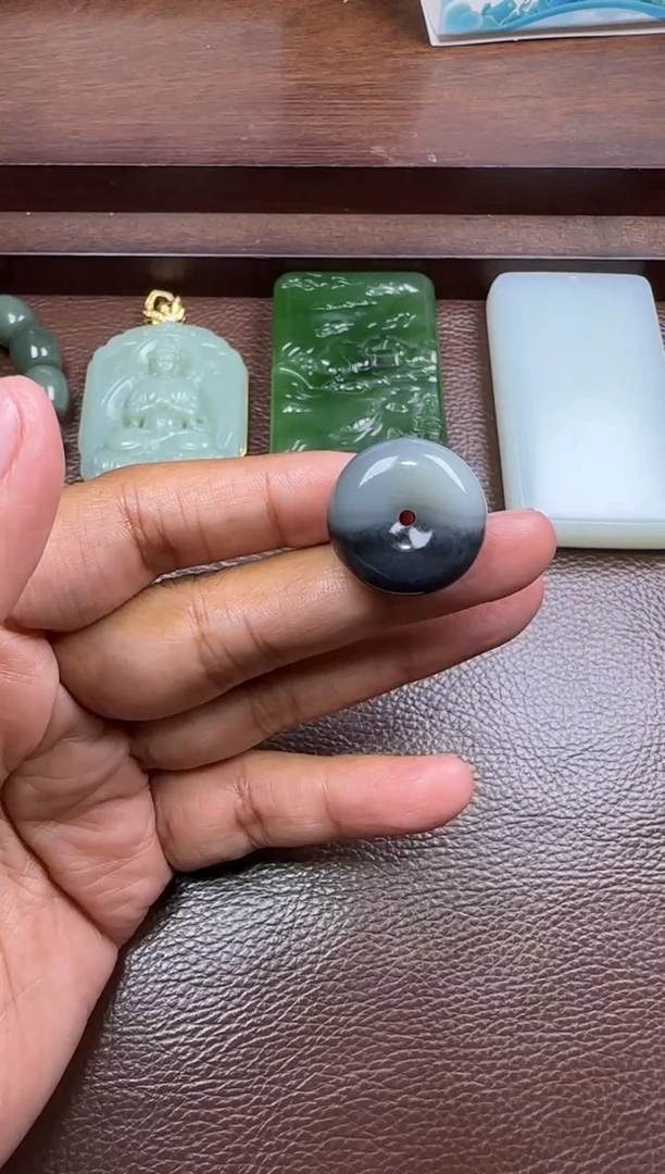 未镶嵌和田玉挂件和田玉青花zi料挂件