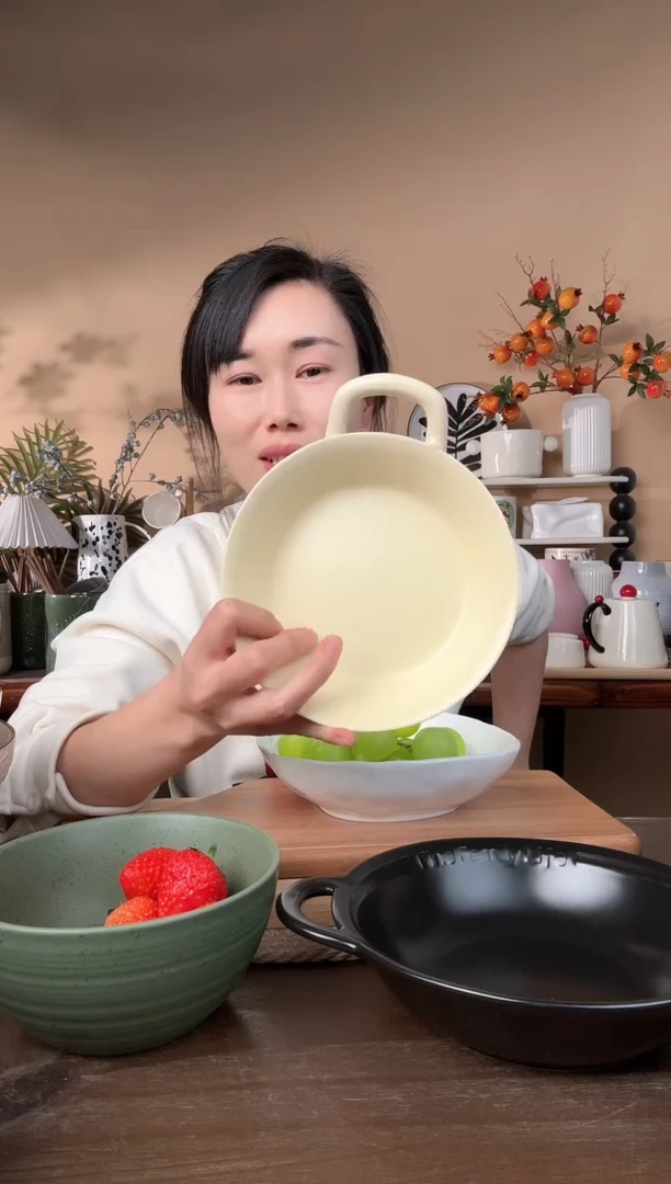 【闪购商品】瓷片6.3英寸哑光单耳碗微瑕