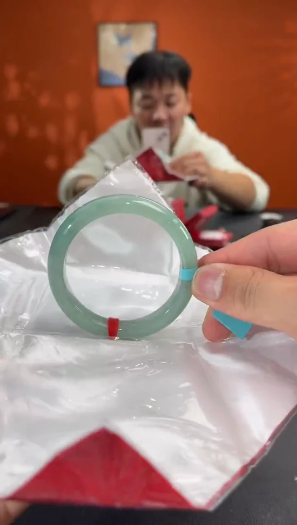 未镶嵌手镯翡翠6   52