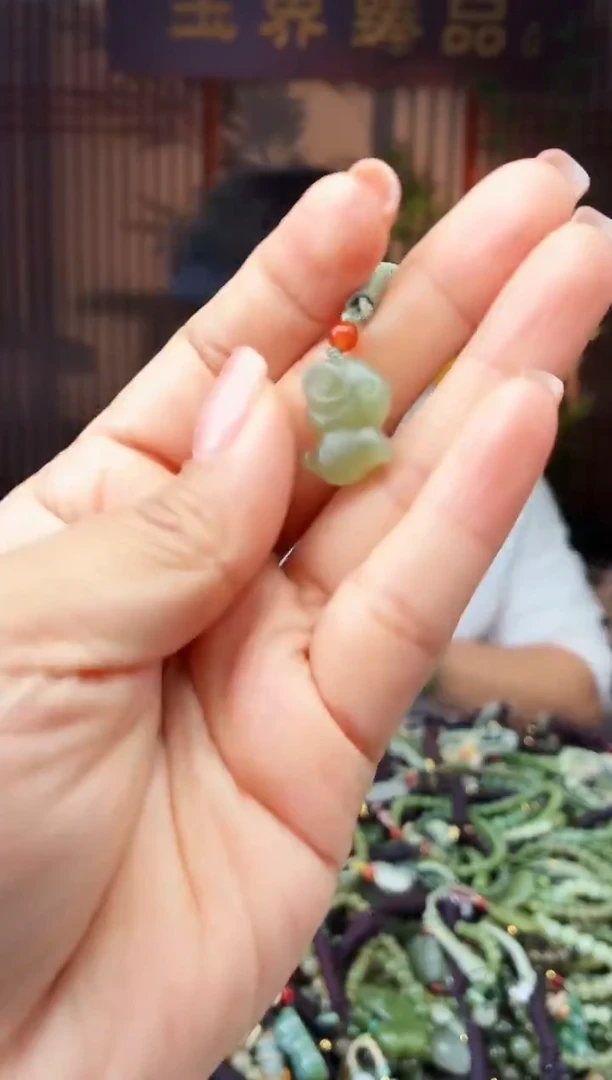 颈饰未镶嵌和田玉多样性发货拍一发一