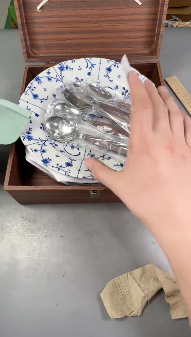 瓷片人**i242号满30米包邮，打包不易