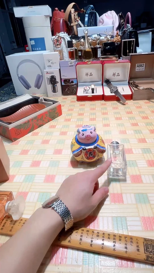 瓷片瓷器 库房到期 全部地板价@@1