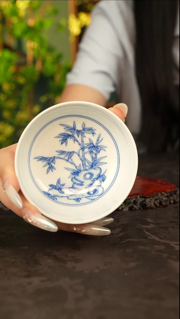 青花手绘竹子主人杯